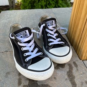 black converse size 3